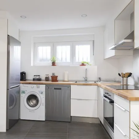 Casa De La Abuela En El Camino De Santiago A Finiesterre *